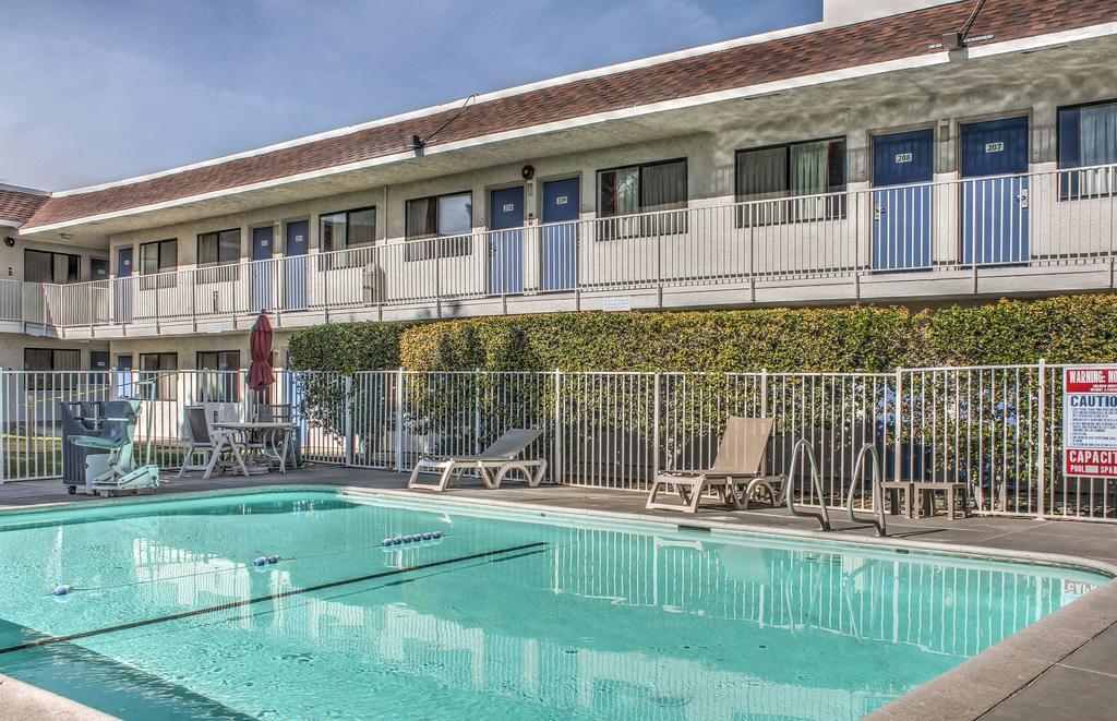 Motel 6-Mojave, Ca Екстер'єр фото