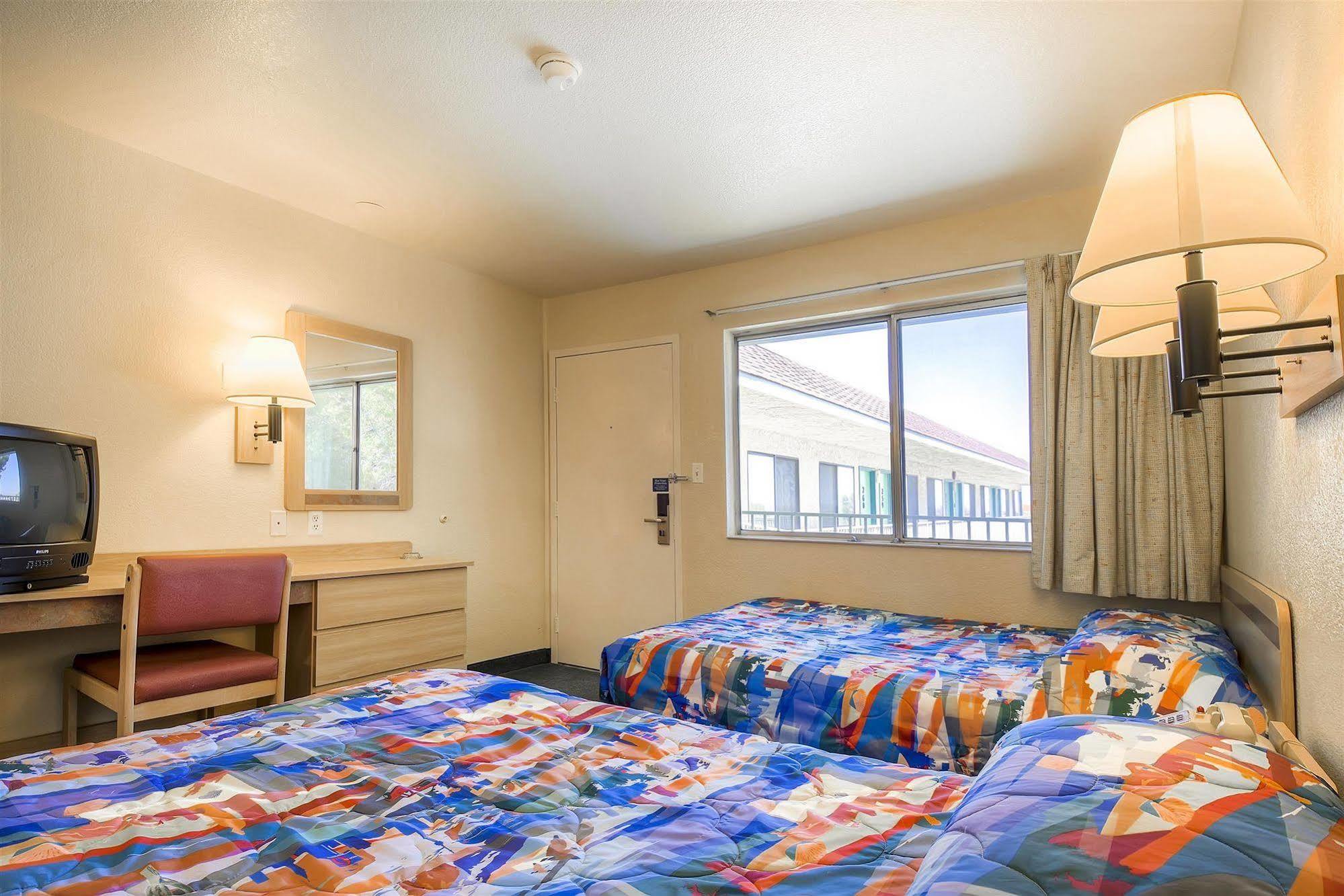 Motel 6-Mojave, Ca Екстер'єр фото