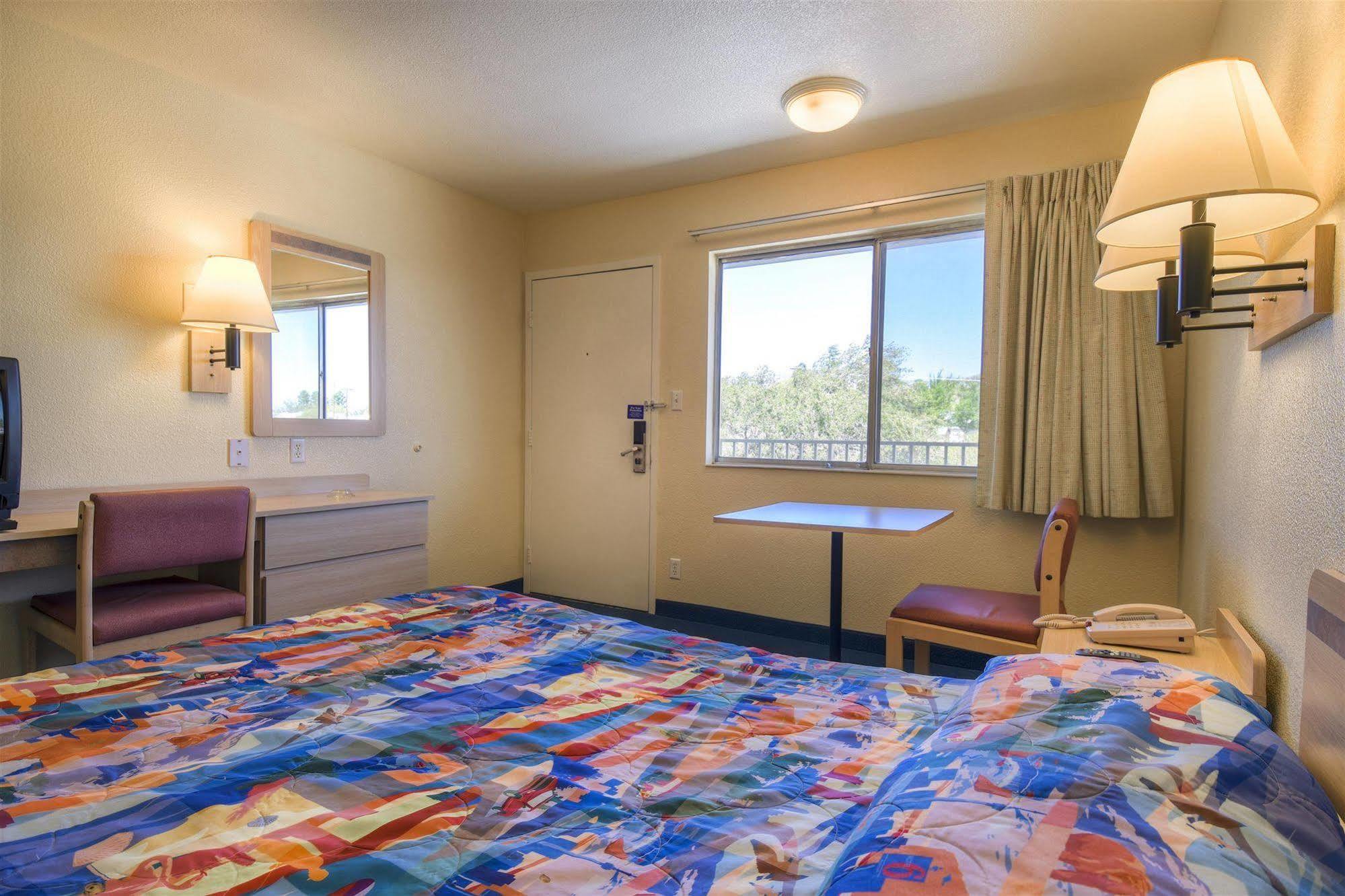 Motel 6-Mojave, Ca Екстер'єр фото